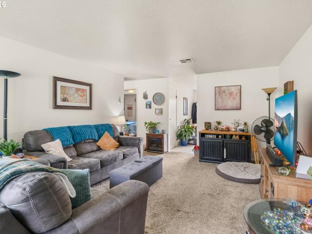 House for sale in Brookings, Curry County