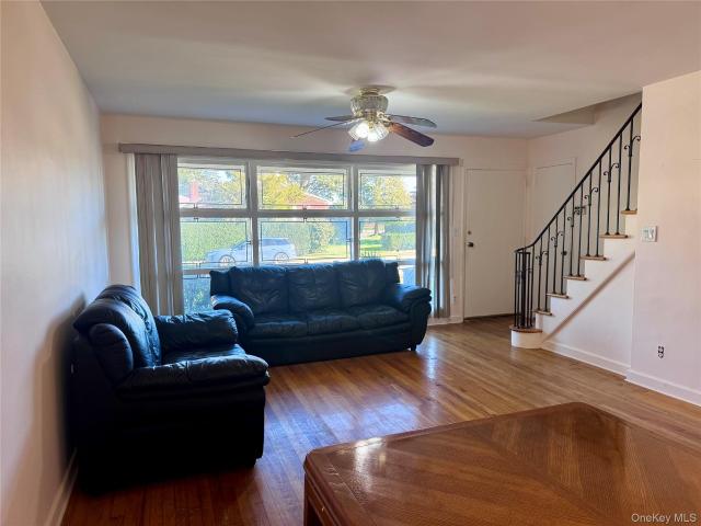 House for sale in Junard Homes, West Hempstead