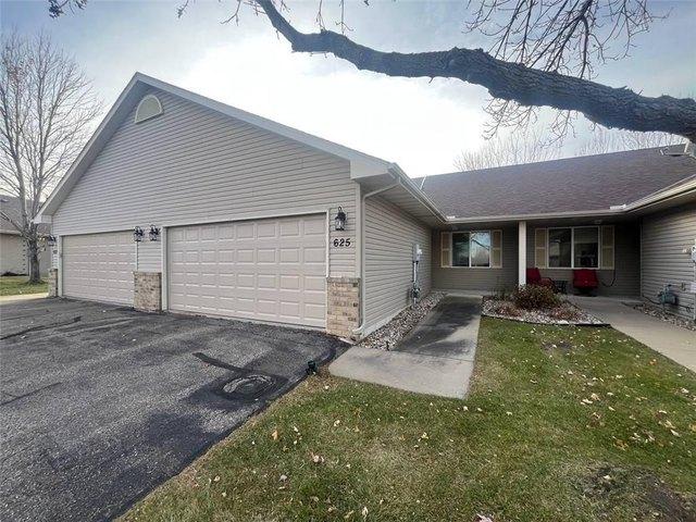 Townhouse for sale in Norwood, Minnesota