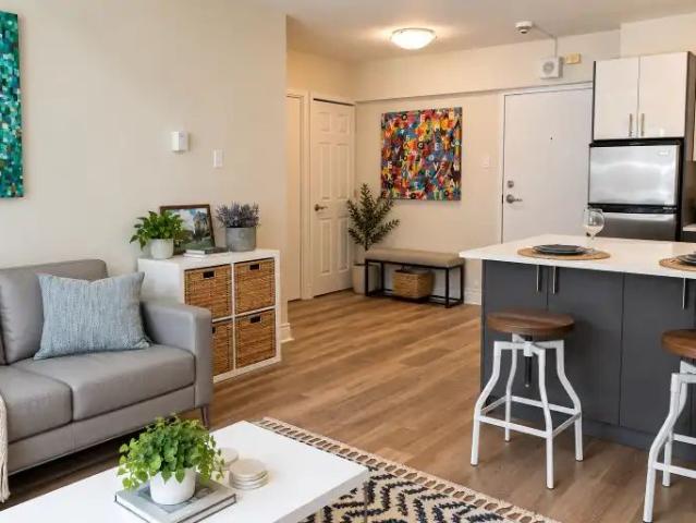 Apartment for rent in Mont-royal, Quebec