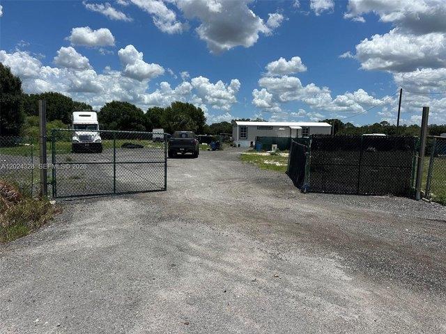 House for sale in Clewiston, Florida