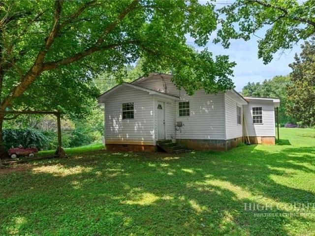 House for sale in Millers Creek, North Carolina