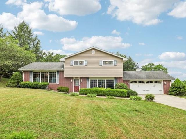 House for sale in Ellwood City, Pennsylvania