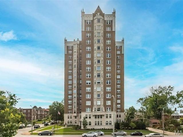 Condo for sale in Saint Louis, Missouri