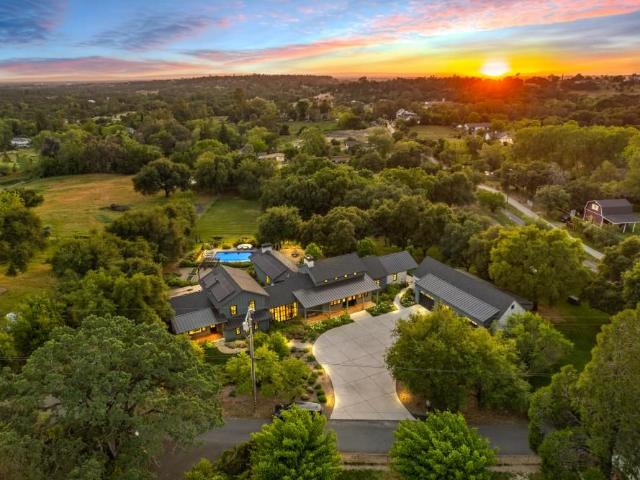 House for sale in Loomis House for sale in Loomis