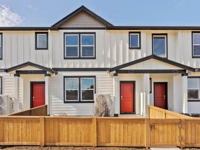 Townhouse for sale in Oregonia
