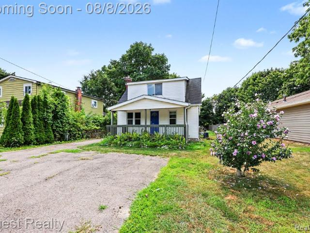 House for sale in Waterford, Michigan
