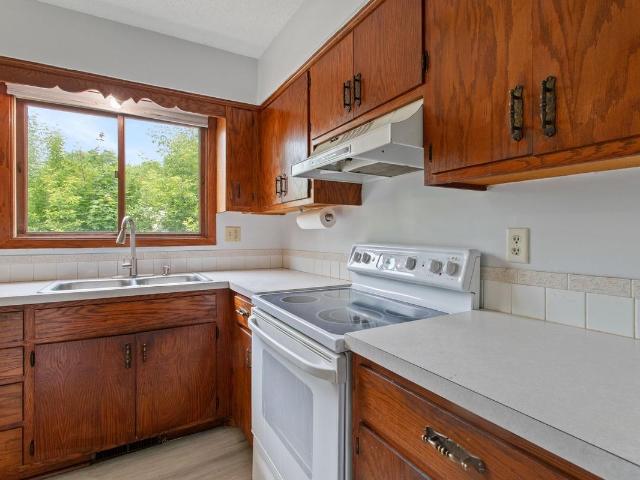 House for sale in Oakdale, Minnesota