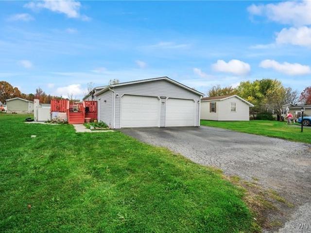 House for sale in Niagara, New York