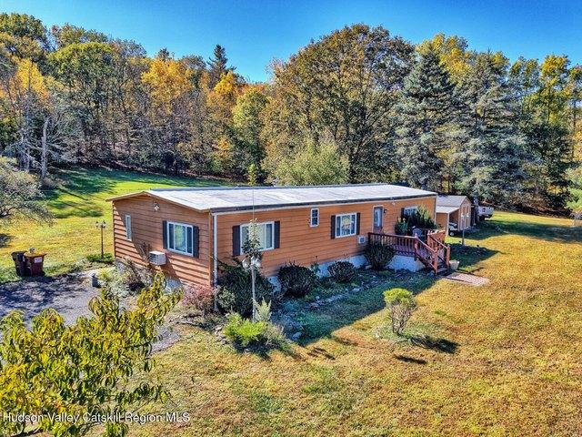 House for sale in Acra, New York