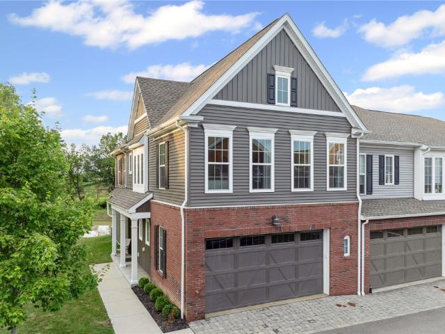 Townhouse for sale in Cranberry Twp