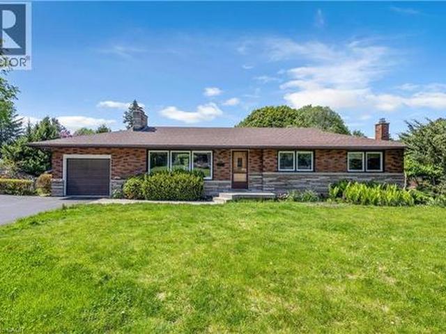 House for sale in Ancaster, Ontario
