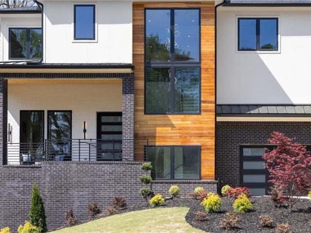 House for sale in Sandy Springs, Fulton County