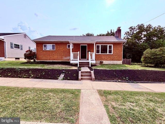 House for sale in Elizabethtown, Pennsylvania