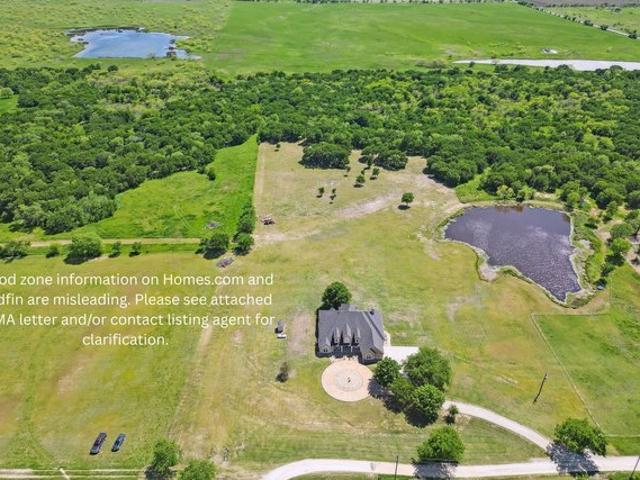 House for sale in Tioga, Texas