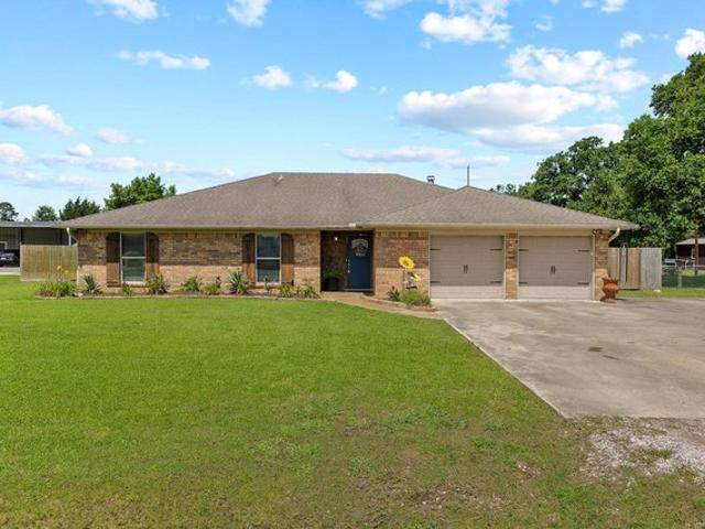 House for sale in Bridge City, Texas