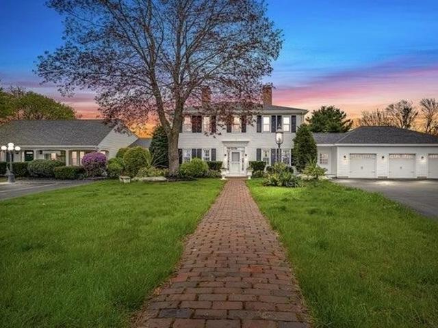 House for sale in Scarborough, Maine