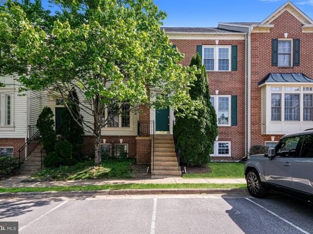 Townhouse for sale in Virginia