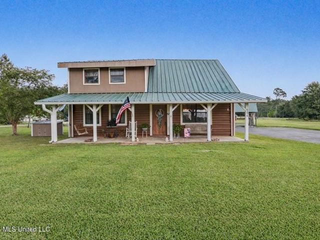 House for sale in Bay Saint Louis, Mississippi