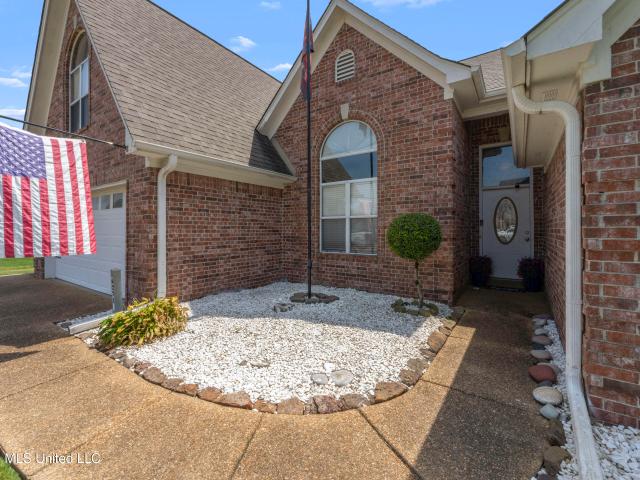 House for sale in Nesbit, Mississippi