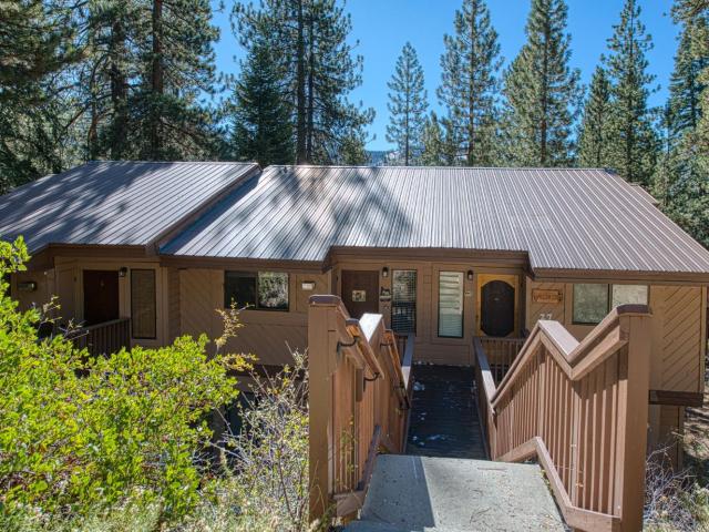 Condo for sale in Lakeshore, California
