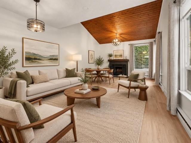 Townhouse for sale in Cloverdale, Surrey