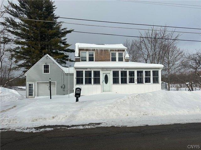 House for sale in Oneida, New York