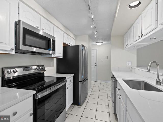 Condo for sale in Pasadena, Maryland