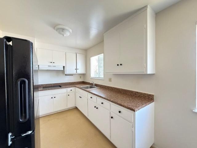 Apartment for rent in Broadmoor, San Leandro
