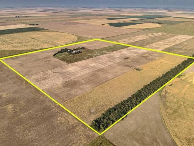 Farm for sale in Larned, Pawnee County