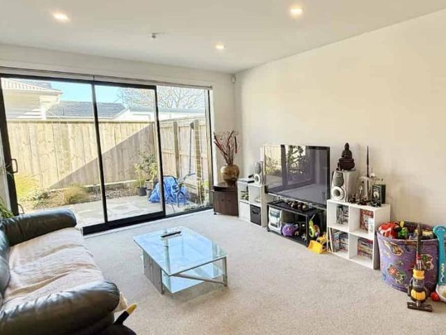 Townhouse for rent in Days Bay, Wellington