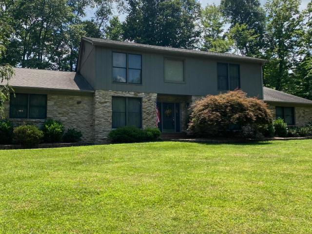 House for sale in Cecilia, Kentucky