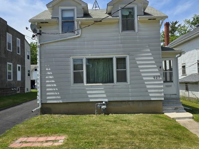 House for sale in Dekalb, Illinois