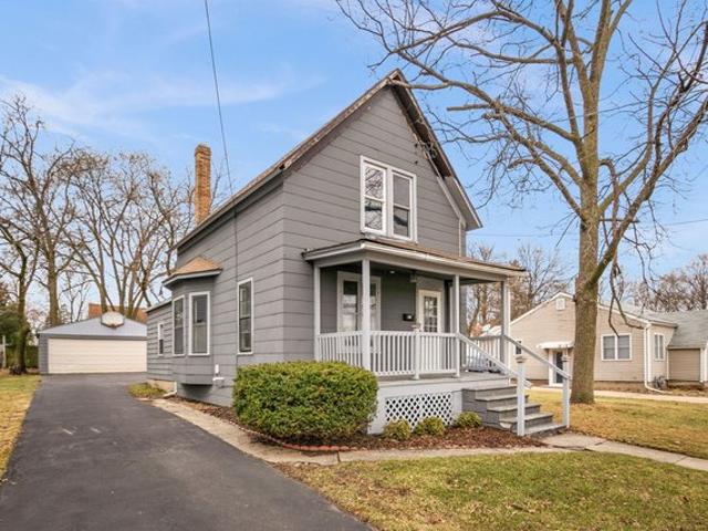 House for sale in Dekalb, Illinois