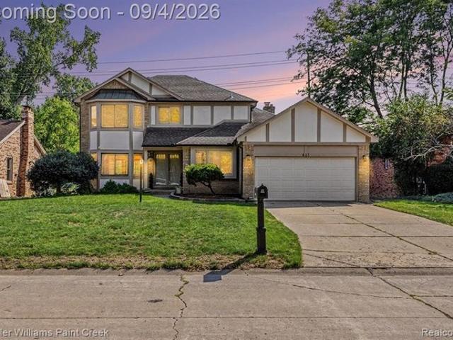 House for sale in Avon Hills Village, Rochester Hills