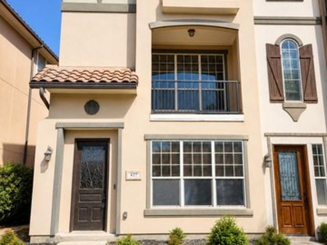 Condo for sale in Irving, Texas