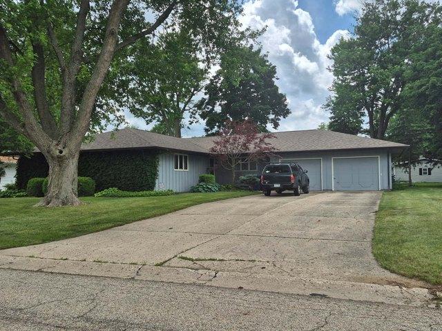 House for sale in Kewanee, Illinois
