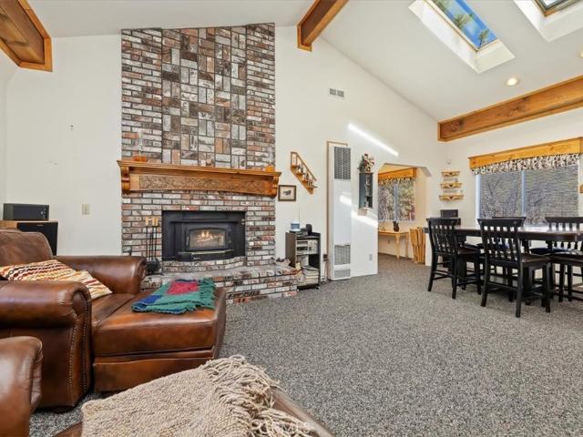 House for sale in Sugarloaf, California