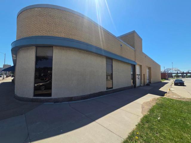 Commercial for sale in Davenport, Iowa