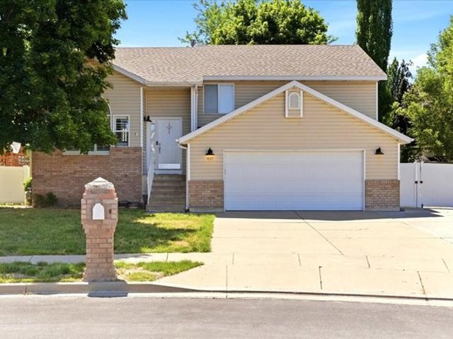 House for sale in Centerville, Utah