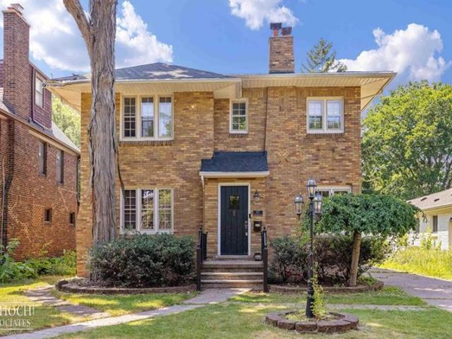 House for sale in Grosse Pointe, Michigan