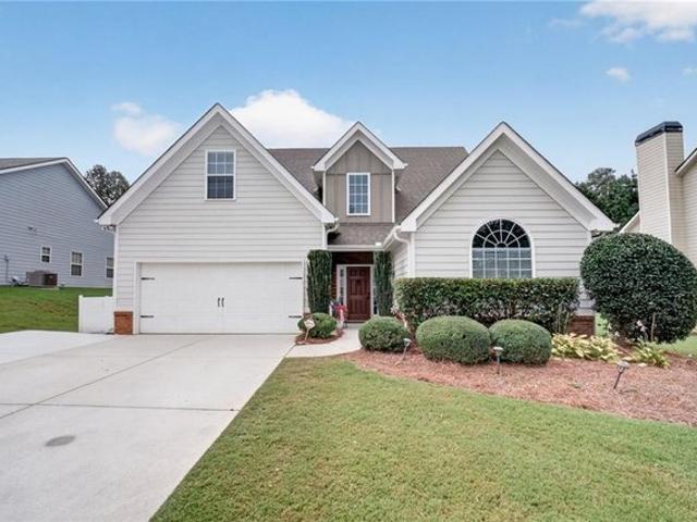 House for sale in Flowery Branch, Georgia