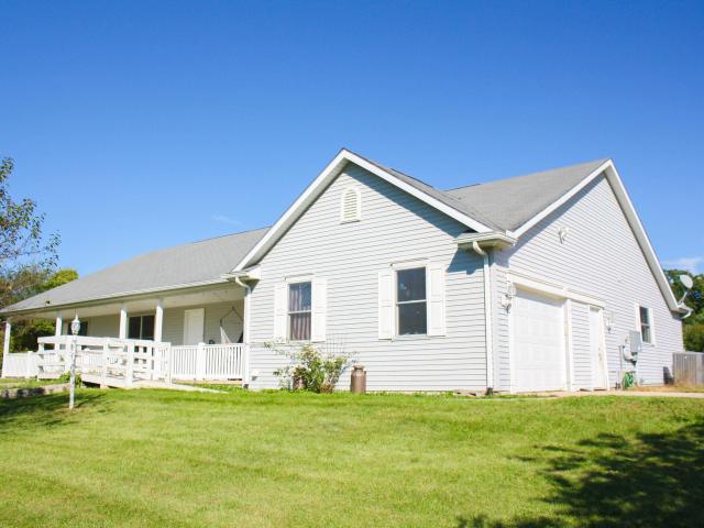 House for sale in Wakarusa, Elkhart County