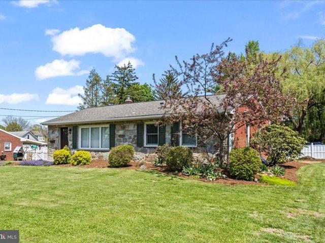 House for sale in East Petersburg, Pennsylvania