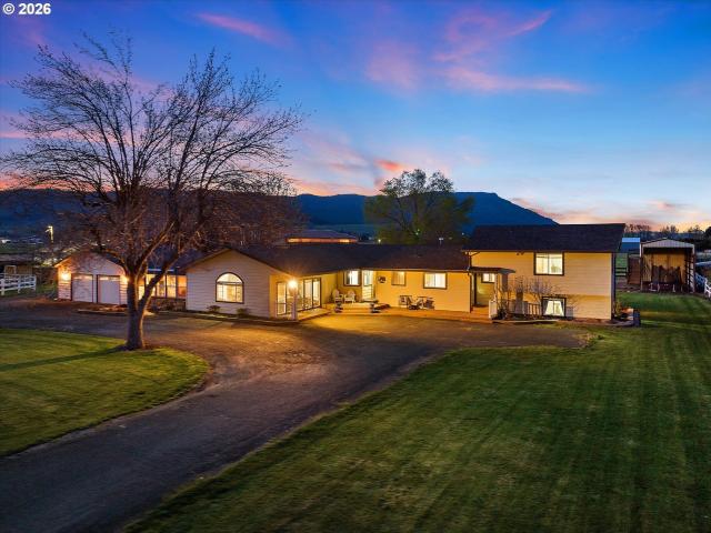 House for sale in La Grande, Union County