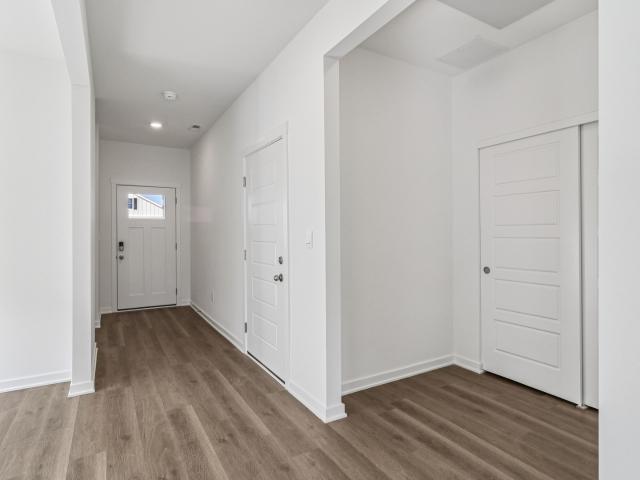 House for sale in Mchenry, Illinois