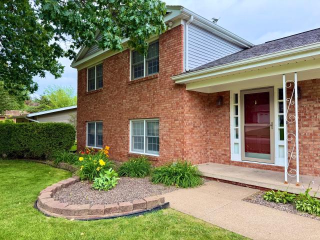 House for sale in Clinton, Iowa
