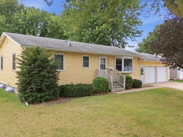 House for sale in Waseca, Minnesota