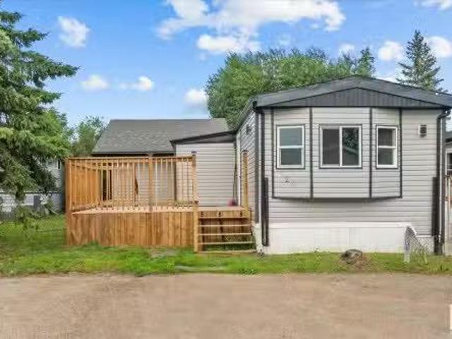 House for sale in Alberta