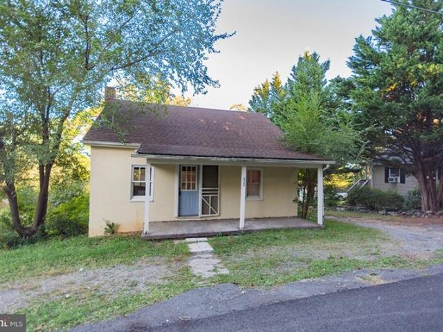 House for sale in Charles Town, West Virginia